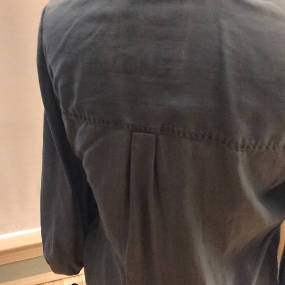 Nice shirt. Great for fall - Picture 3 of 3